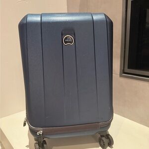 Delsey Paris unisex Helium Shadow 3.0 Hardside 19” International carry on